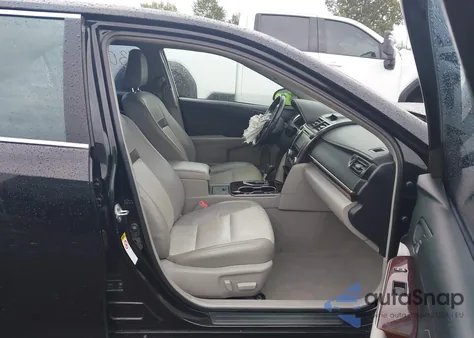 2013 Toyota Camry Xle V6 z USA, uszkodzony, nr VIN 4T1BK1FK5DU529536